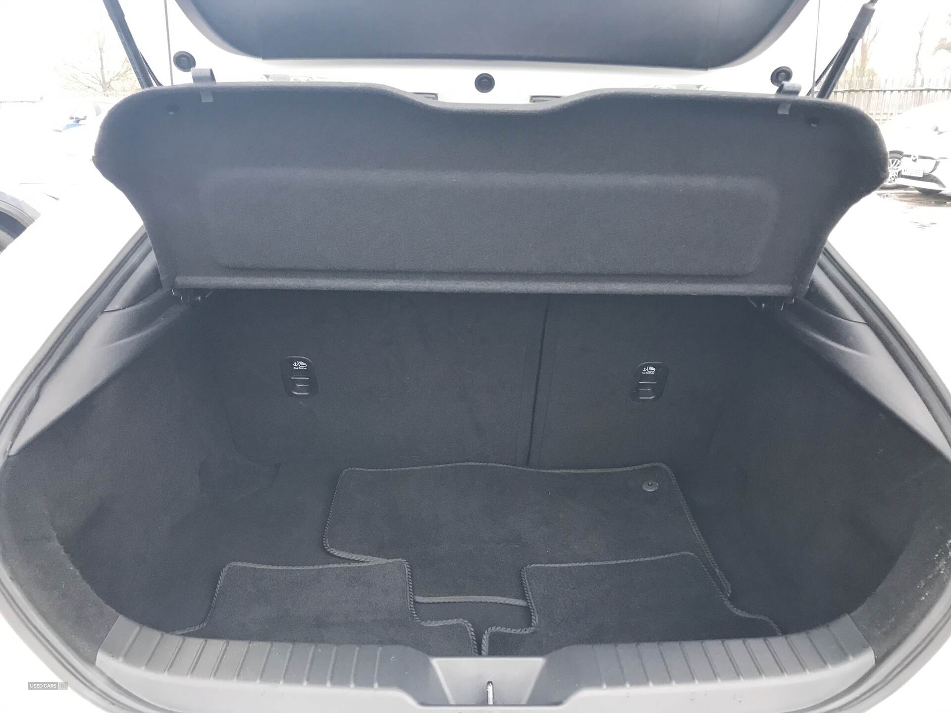Apr 2022 Mazda 3 2.0 e-Skyactiv G MHEV SE-L 5dr