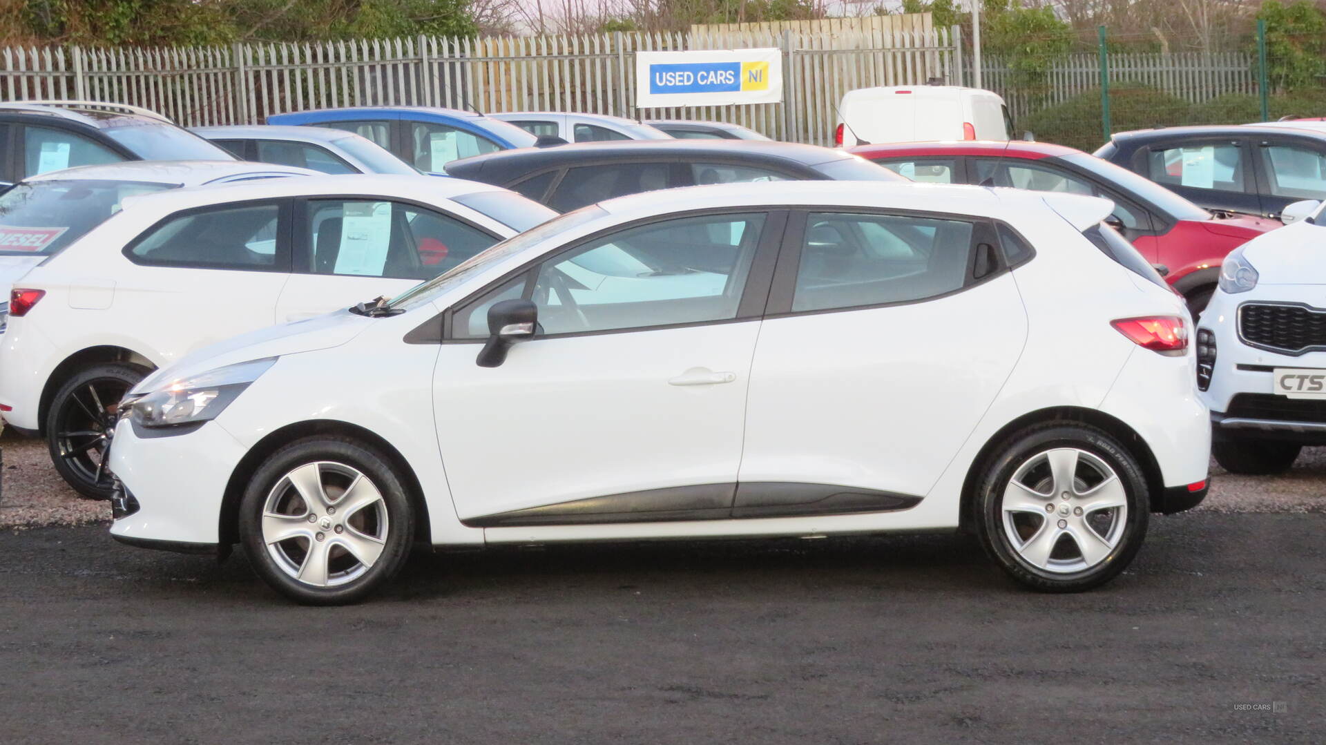 Renault Clio DIESEL HATCHBACK in Derry / Londonderry