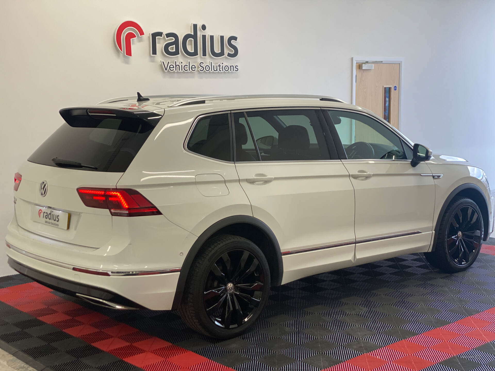 Aug 2021 Volkswagen Tiguan Allspace 1.5 TSI EVO R-Line Tech 5dr DSG