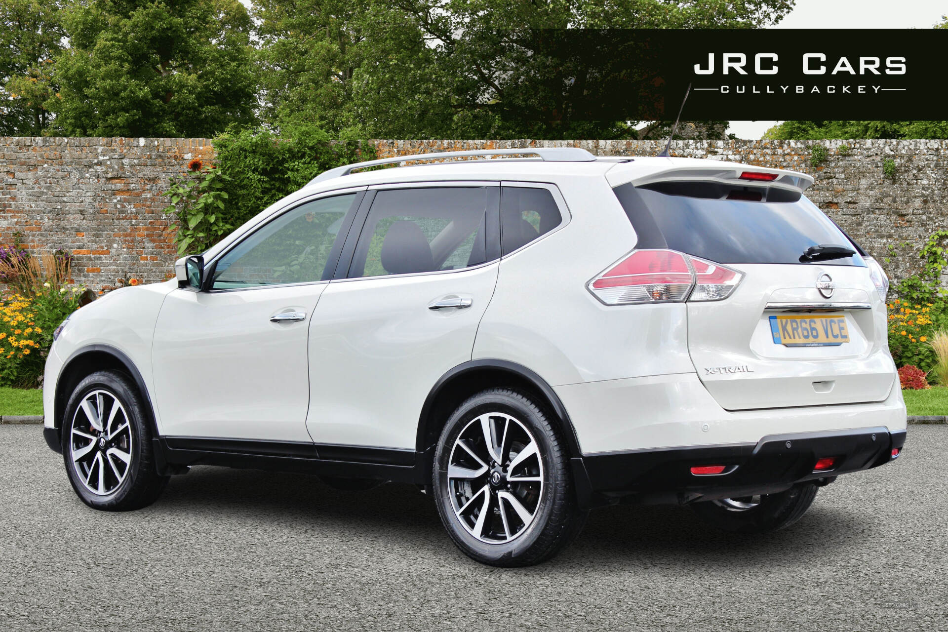 Nov 2016 Nissan X-Trail 1.6 dCi Tekna 5dr 4WD [7 Seat]