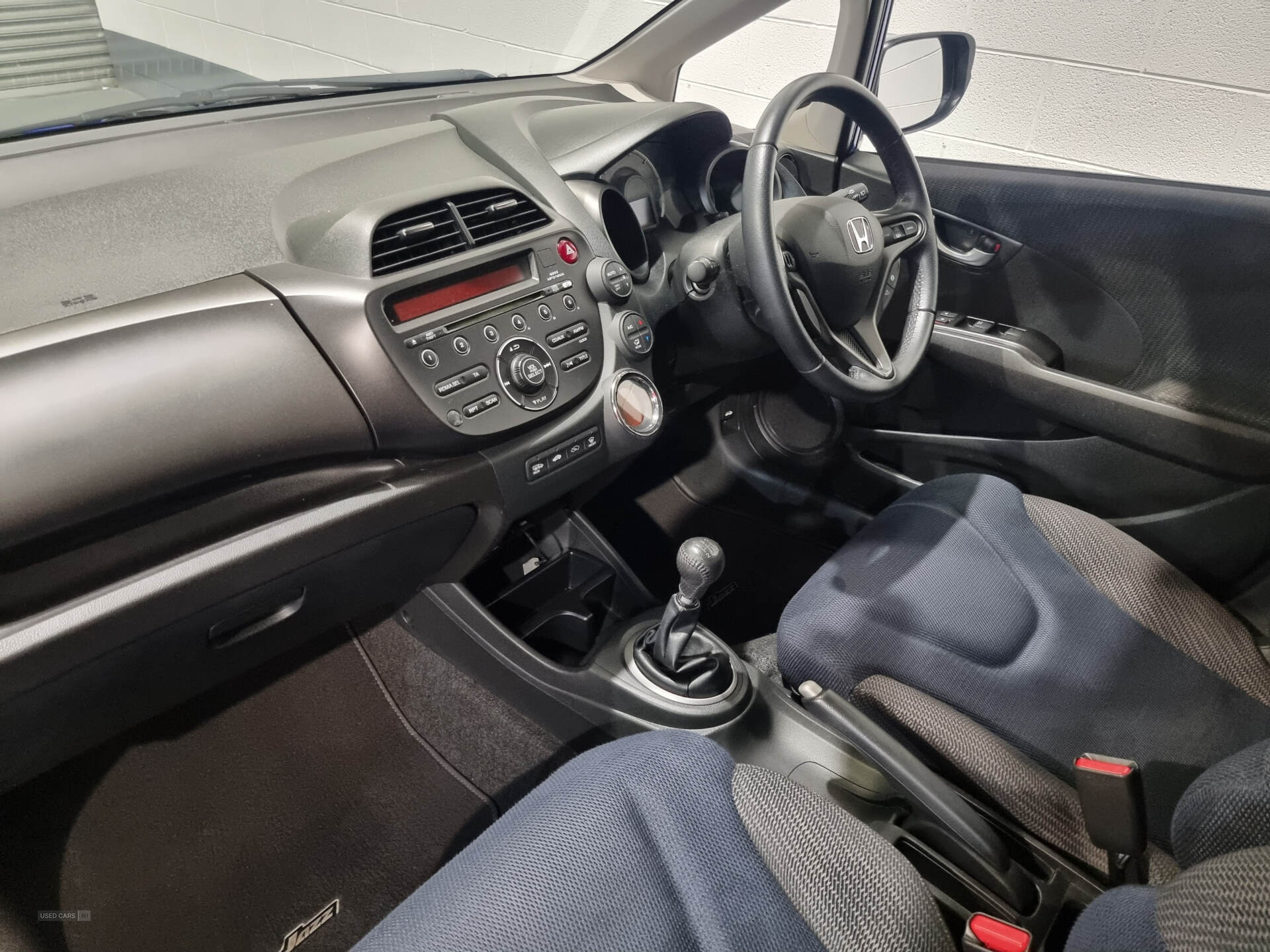 Jun 2015 Honda Jazz 1.4 i-VTEC ES Plus 5dr