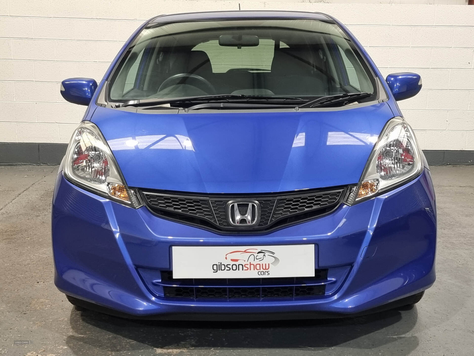 Jun 2015 Honda Jazz 1.4 i-VTEC ES Plus 5dr