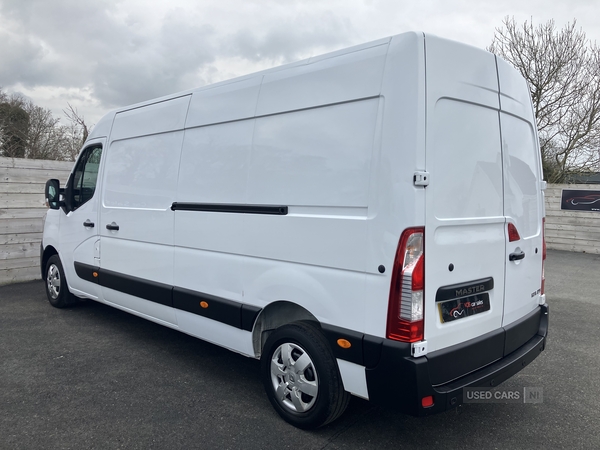 Renault Master LWB DIESEL FWD in Down