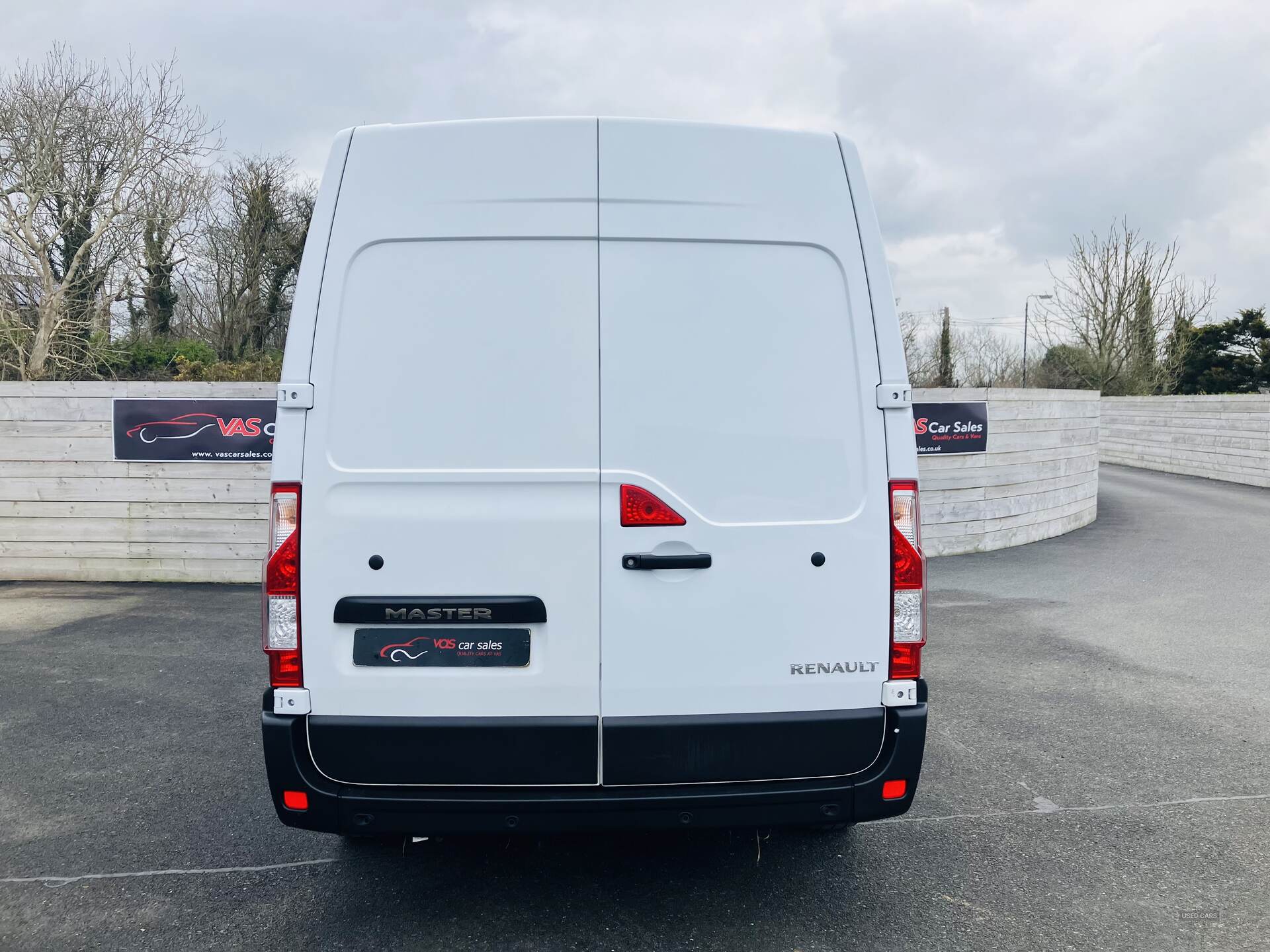 Renault Master LWB DIESEL FWD in Down