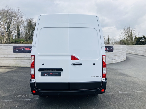 Renault Master LWB DIESEL FWD in Down