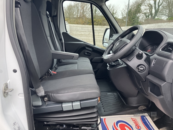 Renault Master LWB DIESEL FWD in Down