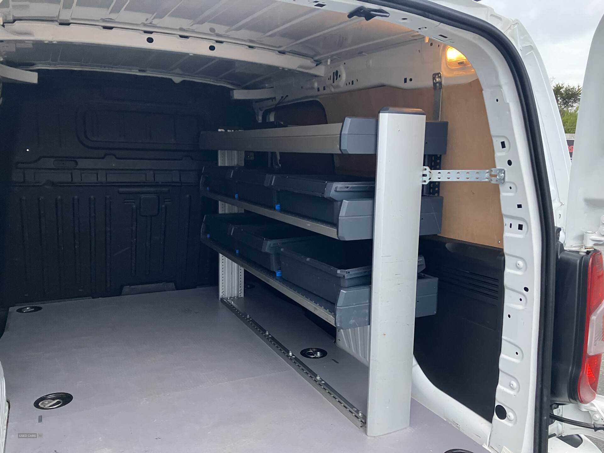 Vauxhall Combo CARGO L2 DIESEL in Down