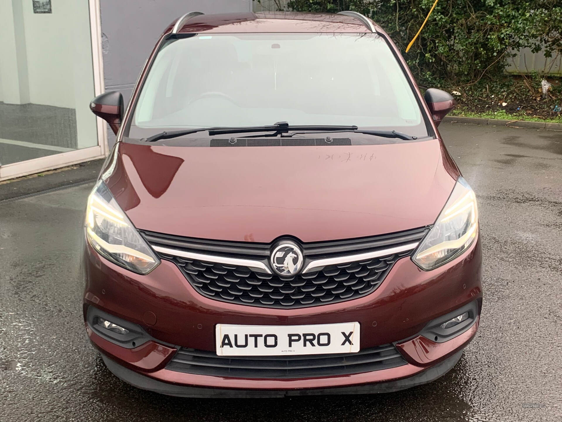 Apr 2018 Vauxhall Zafira Tourer 1.4T SRi Nav 5dr