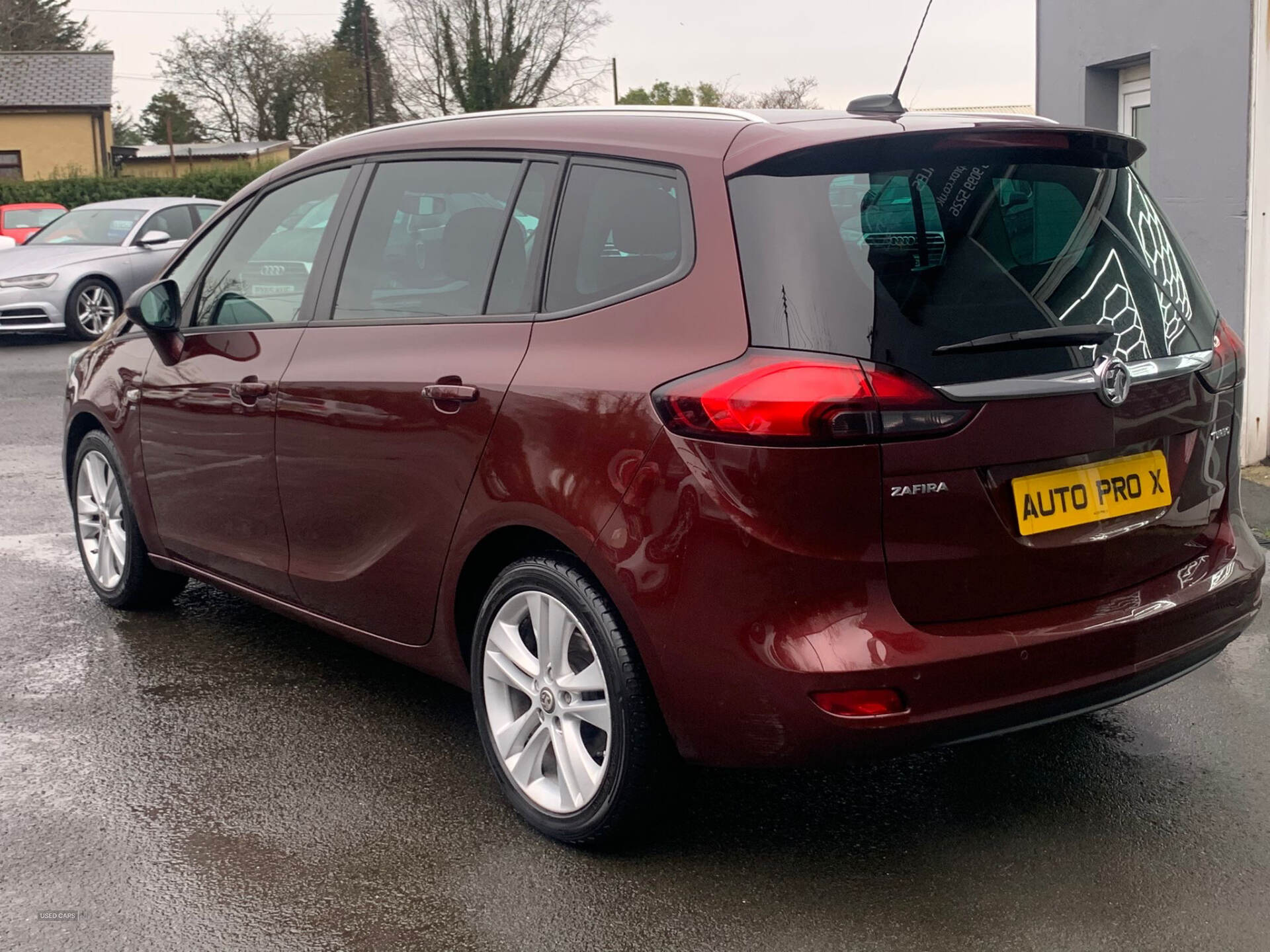 Apr 2018 Vauxhall Zafira Tourer 1.4T SRi Nav 5dr