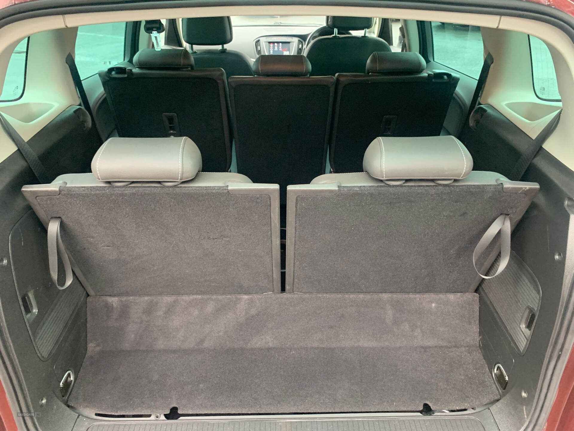 Apr 2018 Vauxhall Zafira Tourer 1.4T SRi Nav 5dr