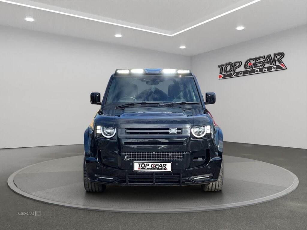 Jan 2022 Land Rover Defender 3.0 D250 X-Dynamic S 110 5dr Auto