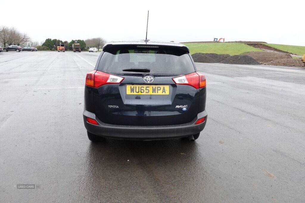 Oct 2015 Toyota RAV4 2.0 D-4D Icon 5dr 2WD