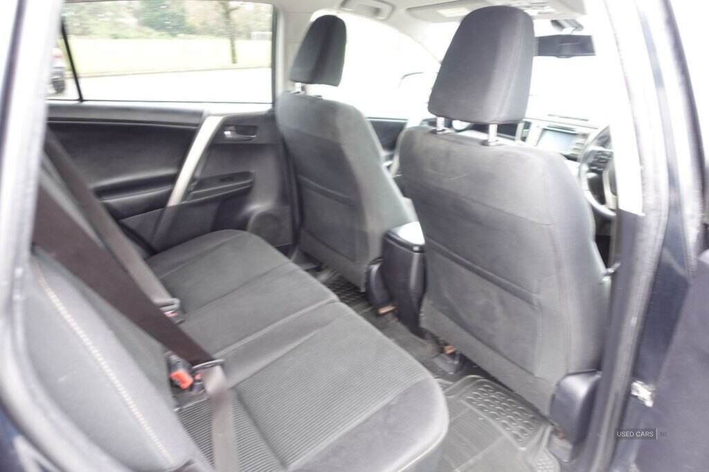 Oct 2015 Toyota RAV4 2.0 D-4D Icon 5dr 2WD