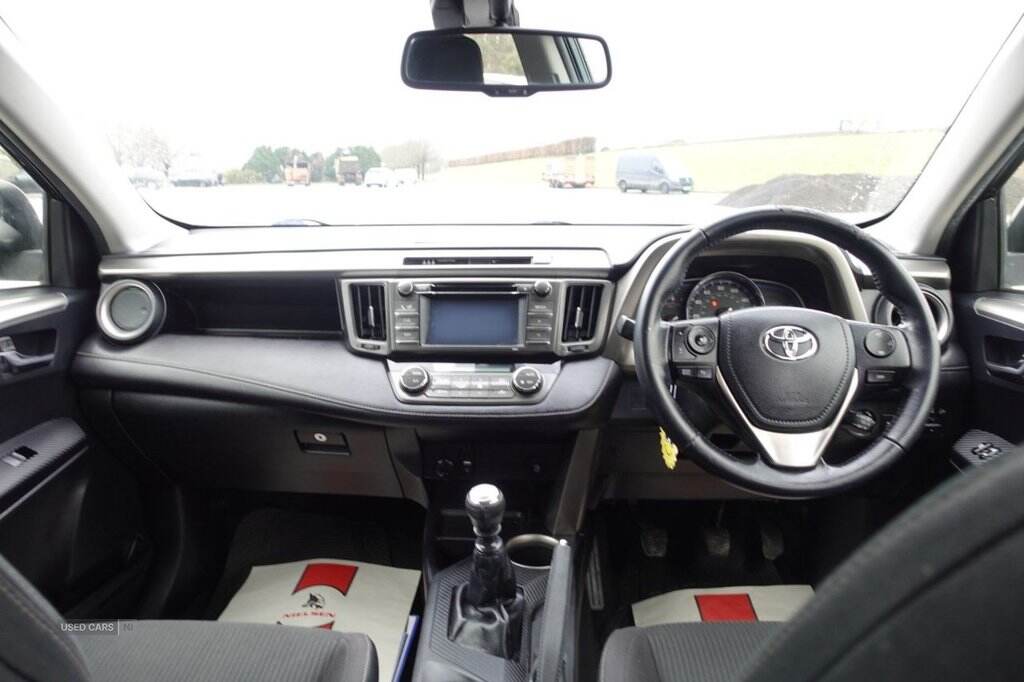 Oct 2015 Toyota RAV4 2.0 D-4D Icon 5dr 2WD
