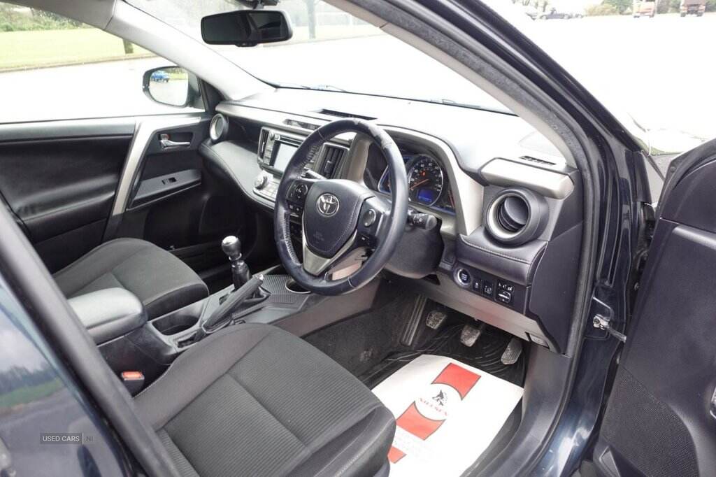 Oct 2015 Toyota RAV4 2.0 D-4D Icon 5dr 2WD
