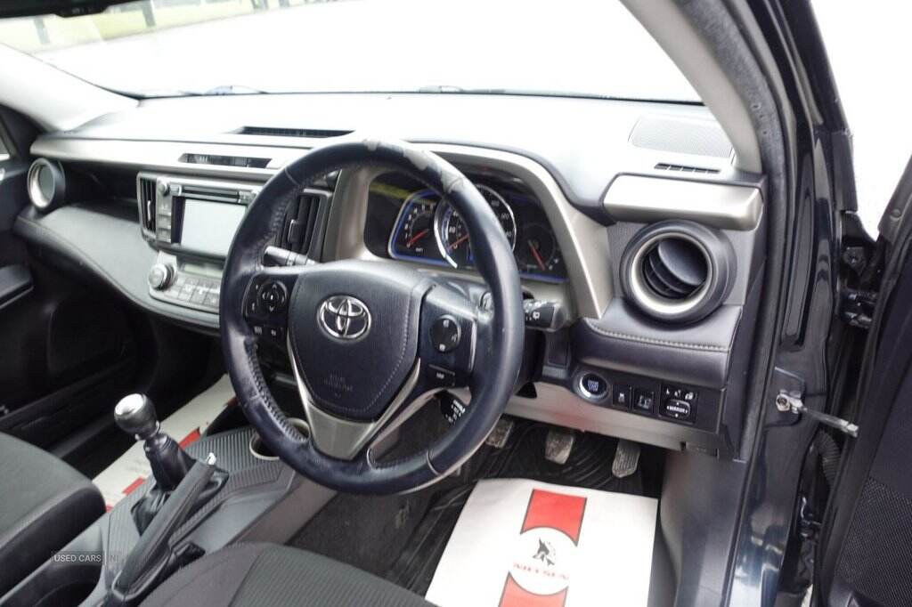 Oct 2015 Toyota RAV4 2.0 D-4D Icon 5dr 2WD