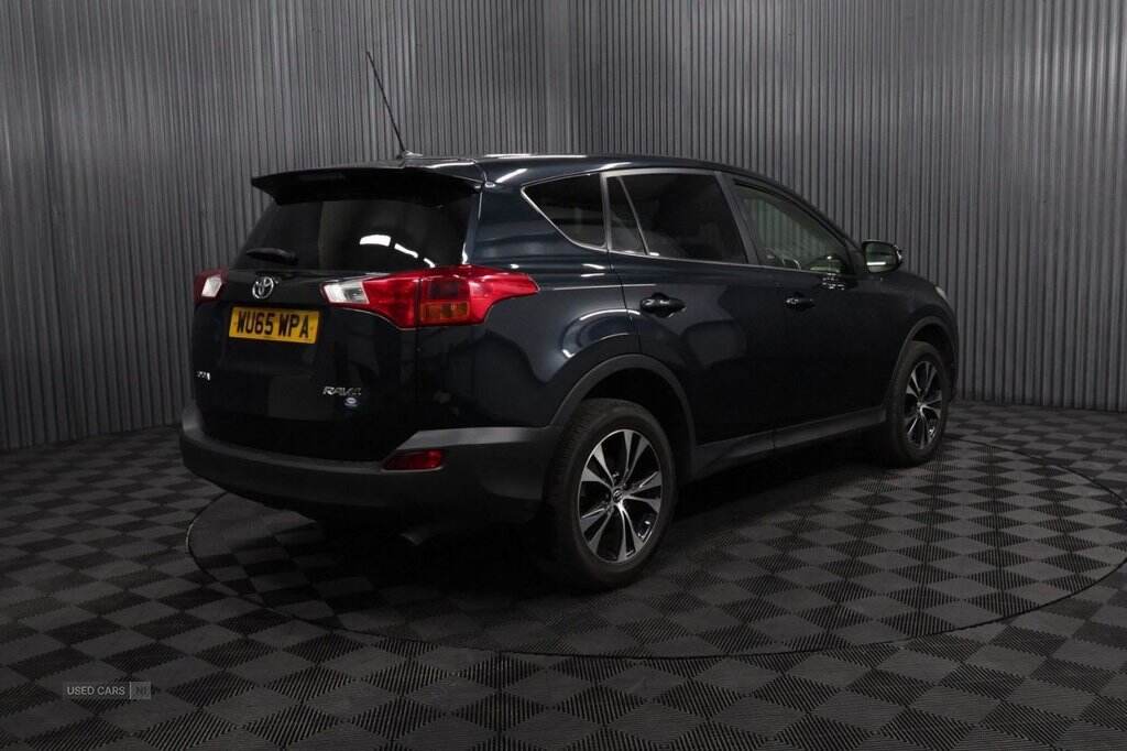 Oct 2015 Toyota RAV4 2.0 D-4D Icon 5dr 2WD