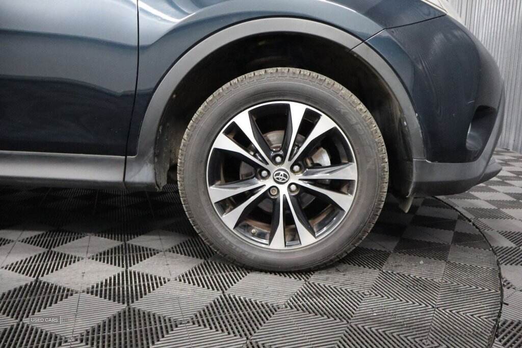 Oct 2015 Toyota RAV4 2.0 D-4D Icon 5dr 2WD