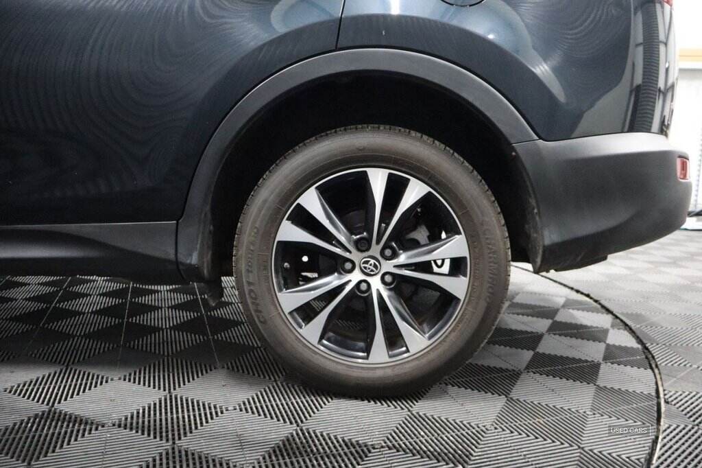 Oct 2015 Toyota RAV4 2.0 D-4D Icon 5dr 2WD