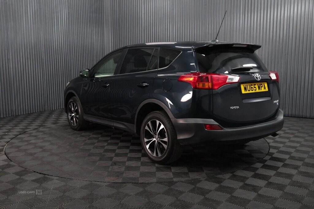 Oct 2015 Toyota RAV4 2.0 D-4D Icon 5dr 2WD