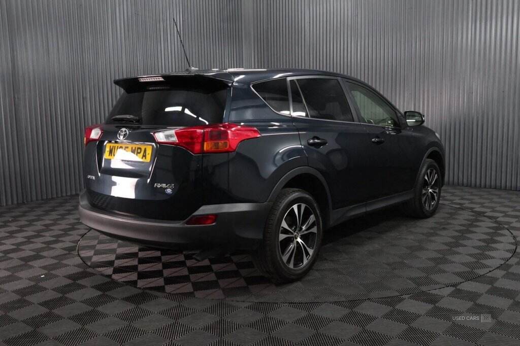 Oct 2015 Toyota RAV4 2.0 D-4D Icon 5dr 2WD