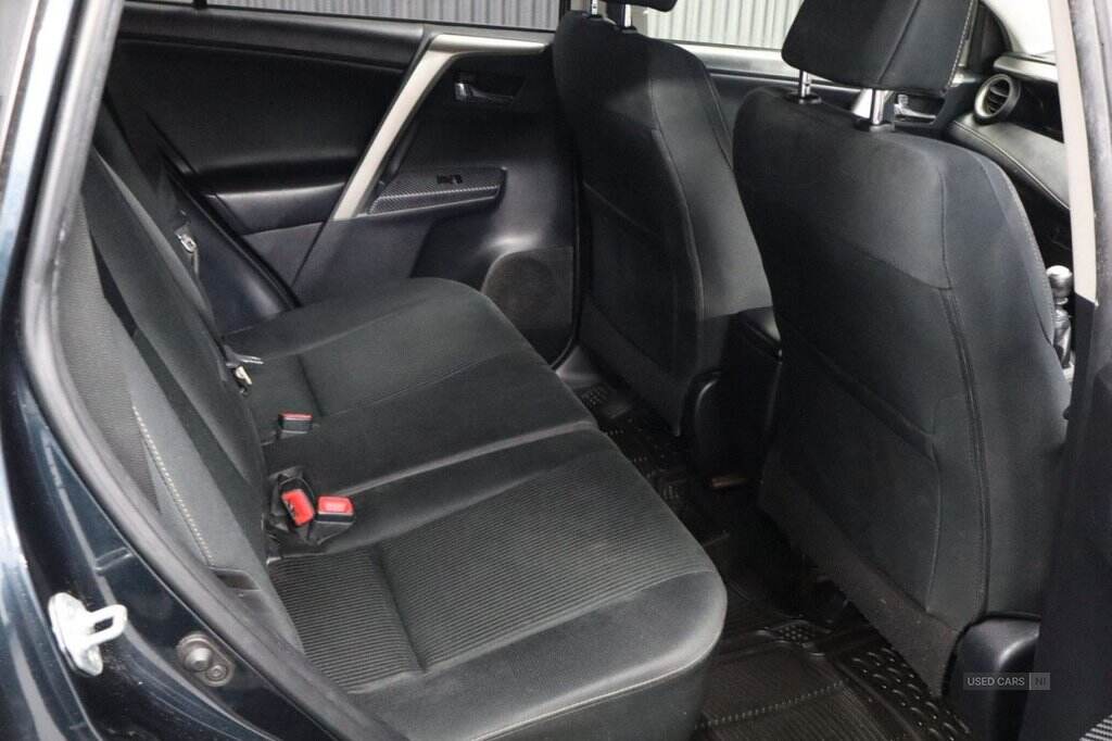 Oct 2015 Toyota RAV4 2.0 D-4D Icon 5dr 2WD