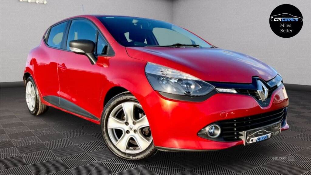 Feb 2016 Renault Clio 1.2 16V Play 5dr