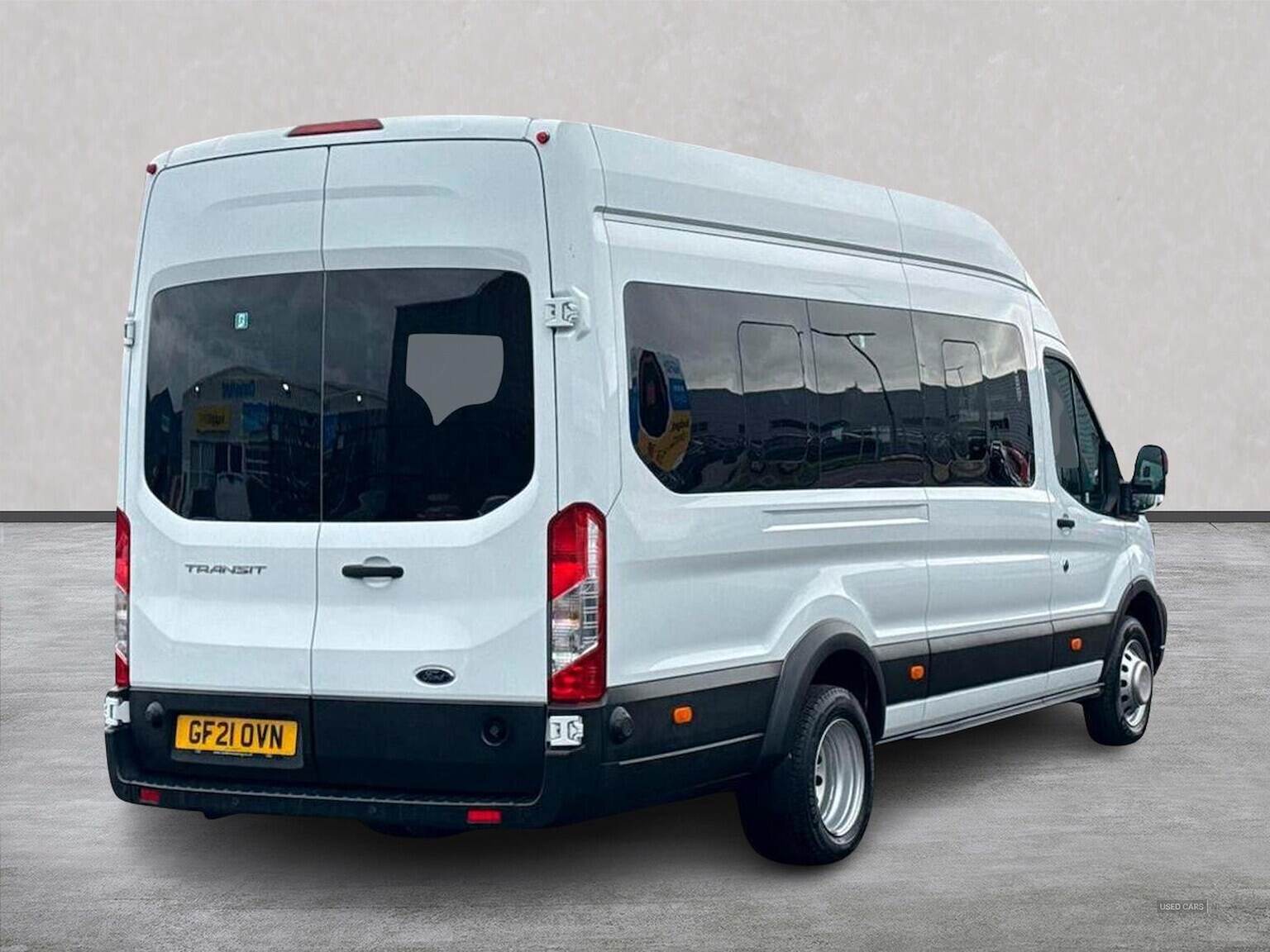May 2021 Ford Transit 2.0 Ecoblue 130Ps H3 17 Seater Leader