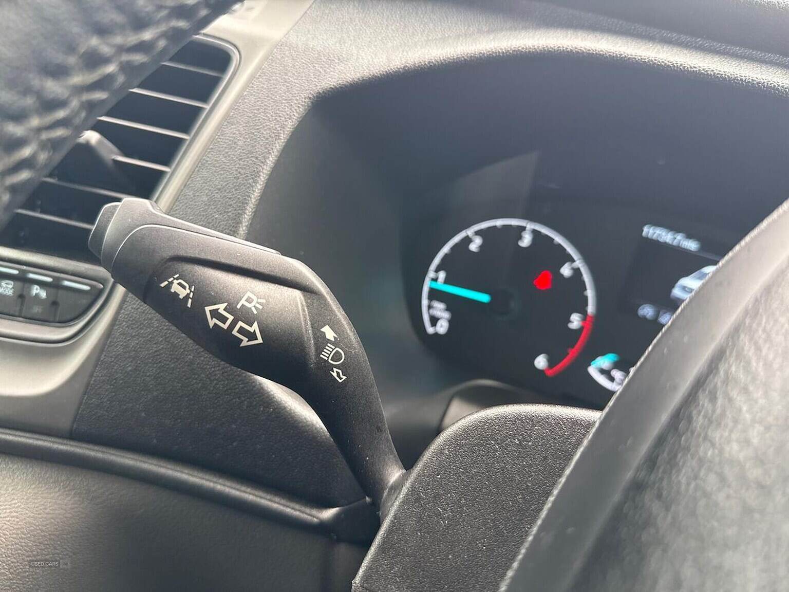 May 2021 Ford Transit 2.0 Ecoblue 130Ps H3 17 Seater Leader