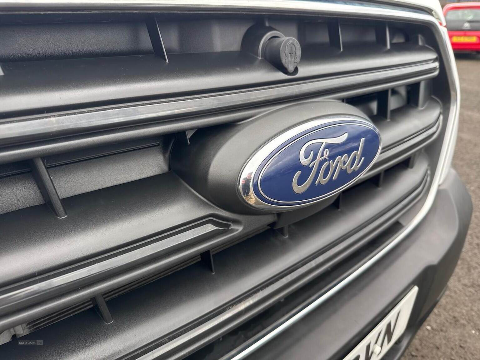 May 2021 Ford Transit 2.0 Ecoblue 130Ps H3 17 Seater Leader