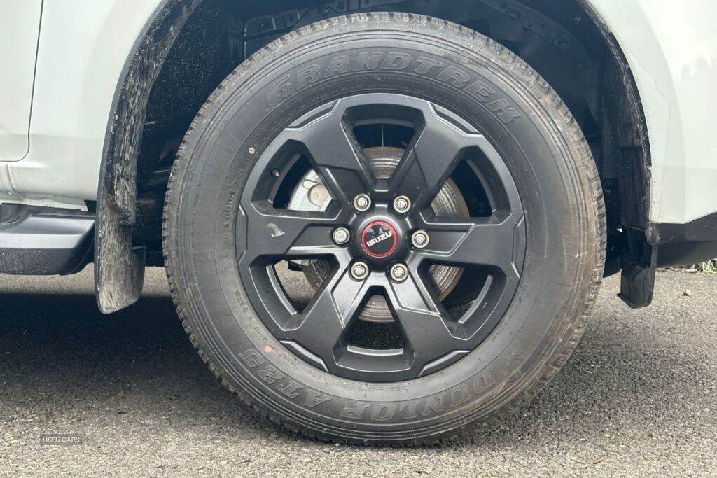  2025 Isuzu D-Max V-Cross 1.9 4WD Euro 6 (s/s) 4dr