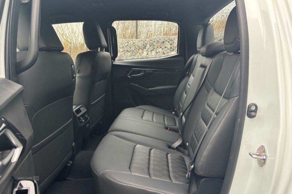  2025 Isuzu D-Max V-Cross 1.9 4WD Euro 6 (s/s) 4dr