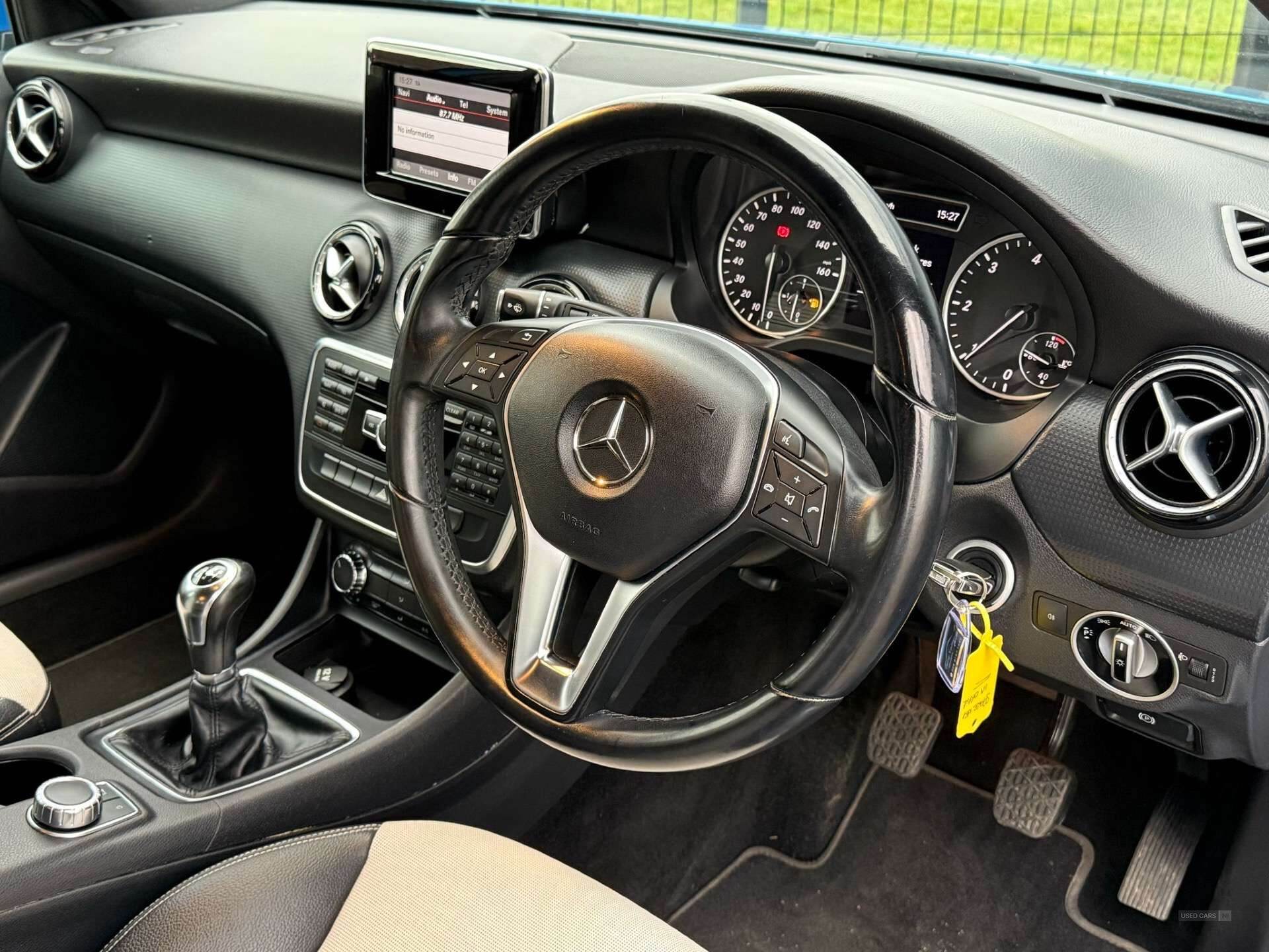 Jan 2013 Mercedes-Benz A-Class A180 CDI BlueEFFICIENCY SE 5dr