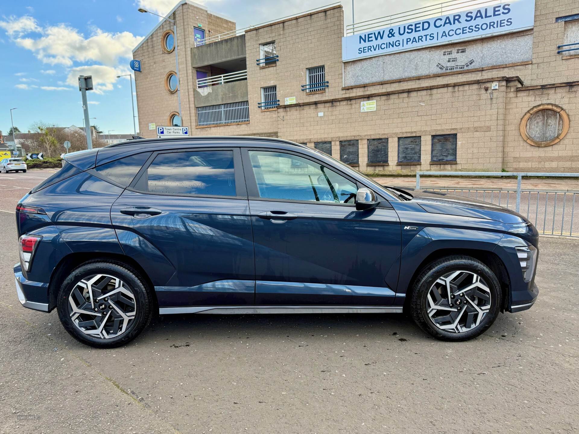 Hyundai Kona HATCHBACK in Down