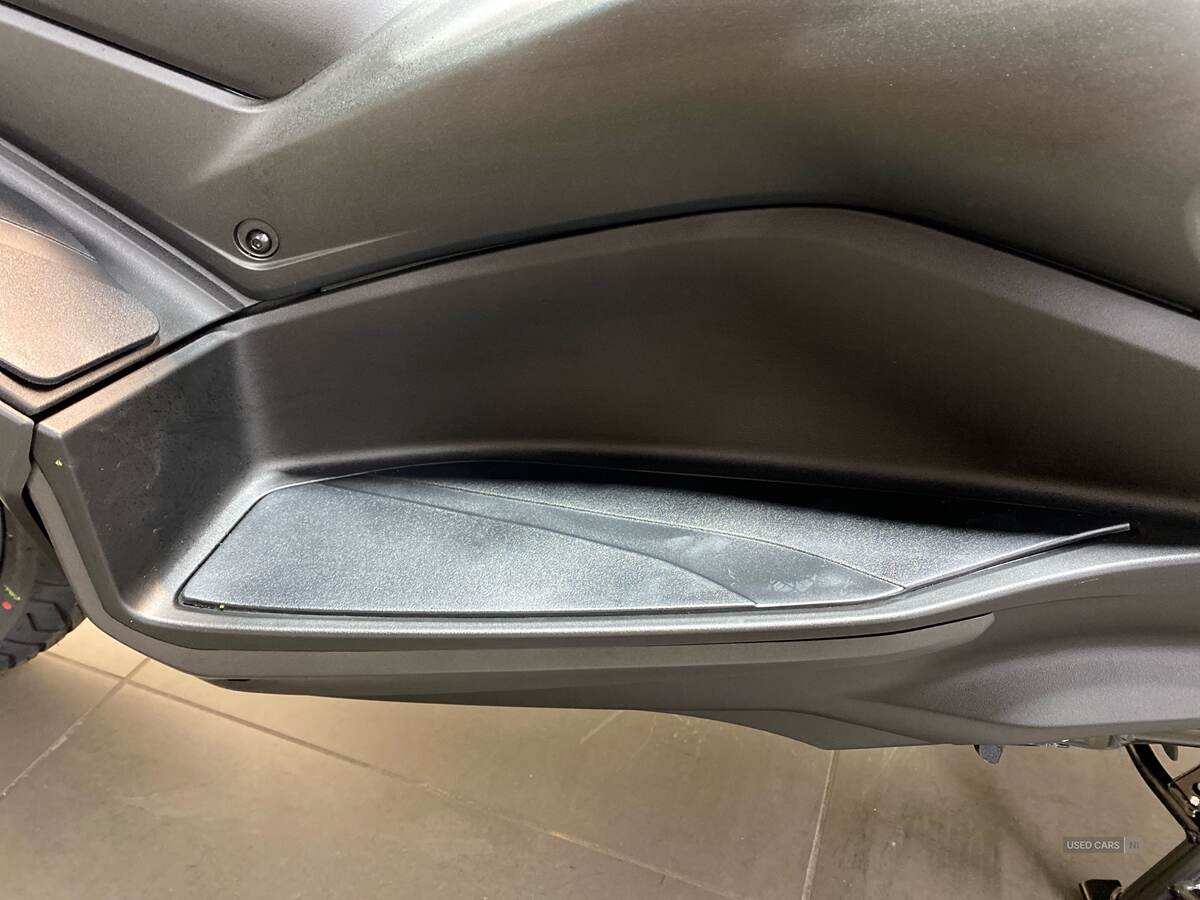 2024 Yamaha X-Max New X-Max 300 (24MY)