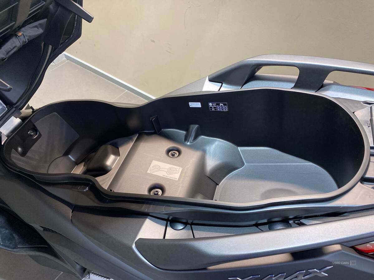2024 Yamaha X-Max New X-Max 300 (24MY)