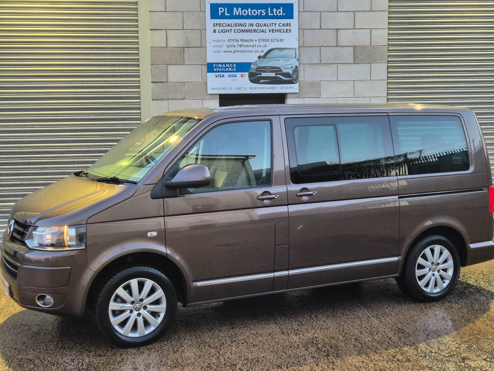 Oct 2012 Volkswagen Caravelle 2.0 TDI Executive 140 5dr DSG