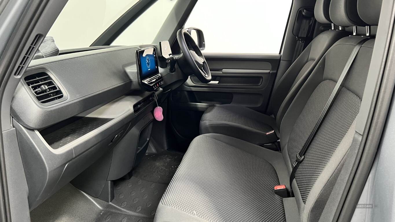  2023 Volkswagen  I.D Buzz Volkswagen ID. Buzz Cargo Pro 77kWh Commerce Plus Auto 5dr