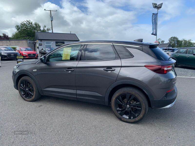 Jan 2022 Vauxhall Grandland X 1.5 Turbo D SRi Nav 5dr