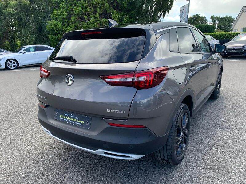 Jan 2022 Vauxhall Grandland X 1.5 Turbo D SRi Nav 5dr