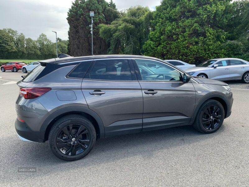Jan 2022 Vauxhall Grandland X 1.5 Turbo D SRi Nav 5dr