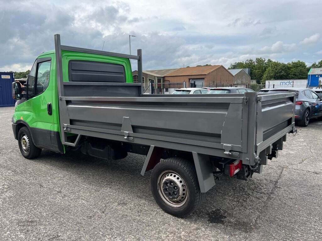 Aug 2016 Iveco Daily Chassis Cab 3000 WB [6 speed]