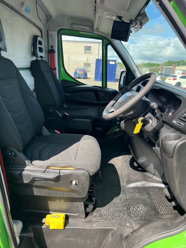Aug 2016 Iveco Daily Chassis Cab 3000 WB [6 speed]