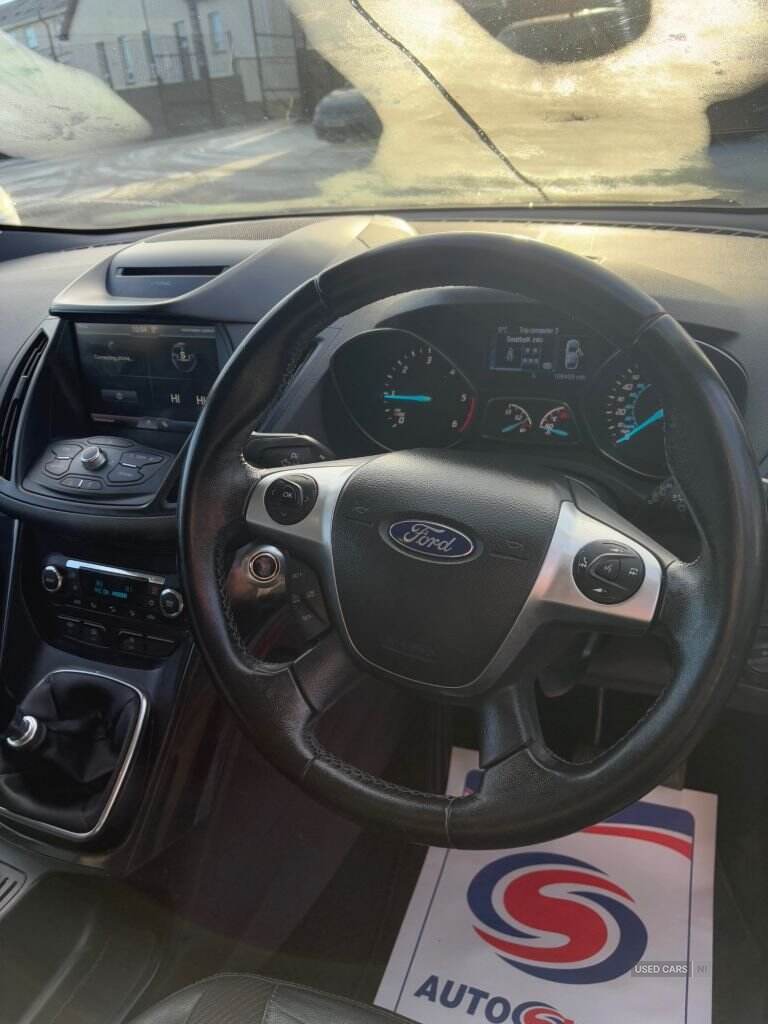 Oct 2016 Ford Kuga 2.0 TDCi 150 Titanium 5dr 2WD