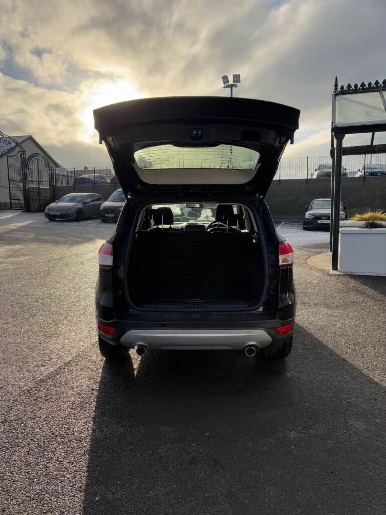 Oct 2016 Ford Kuga 2.0 TDCi 150 Titanium 5dr 2WD