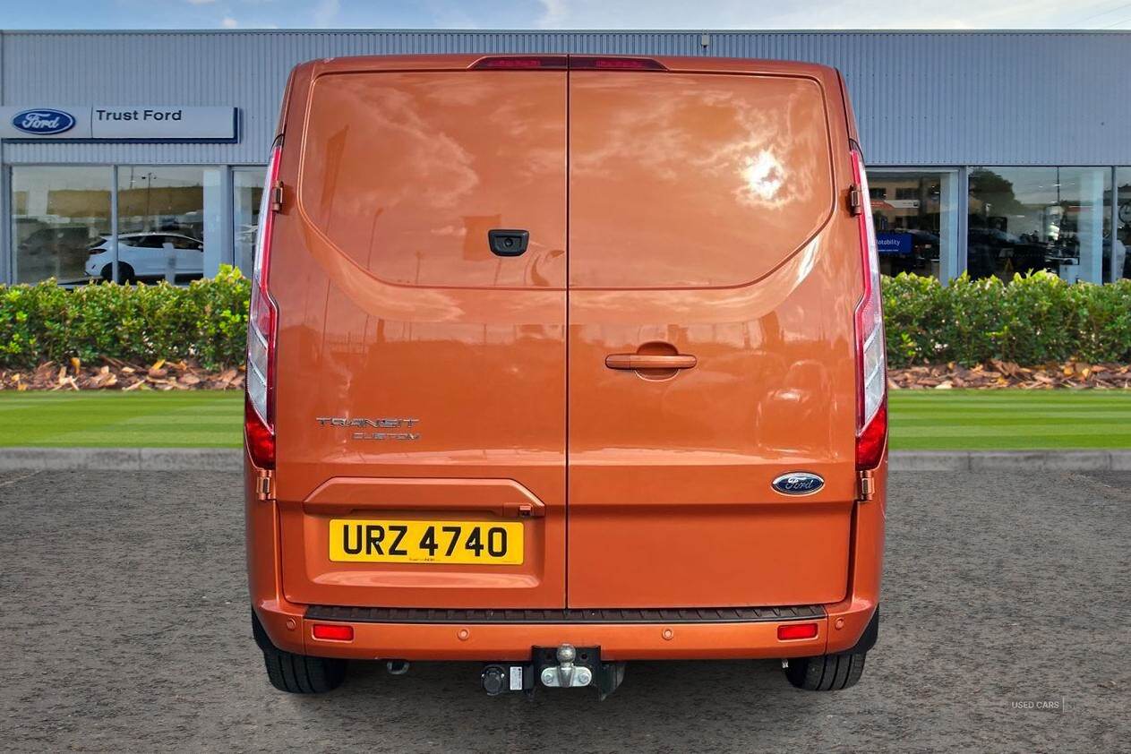 Feb 2023 Ford Transit Custom 2.0 EcoBlue 130ps Low Roof D/Cab Limited Van