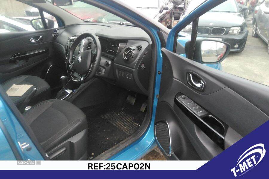 Feb 2015 Renault Captur 1.5 dCi 90 Dynamique MediaNav 5dr EDC