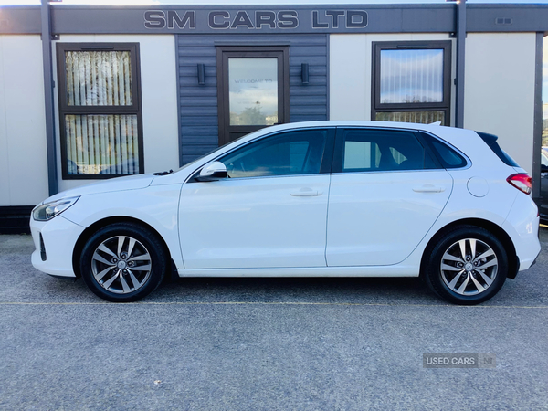 Hyundai i30 DIESEL HATCHBACK in Down