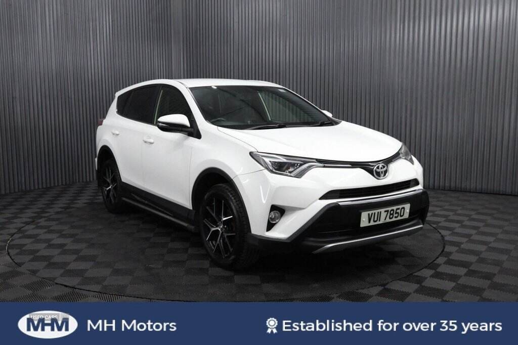 May 2016 Toyota RAV4 2.0 D-4D Icon 5dr 2WD