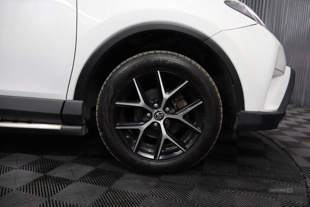 May 2016 Toyota RAV4 2.0 D-4D Icon 5dr 2WD